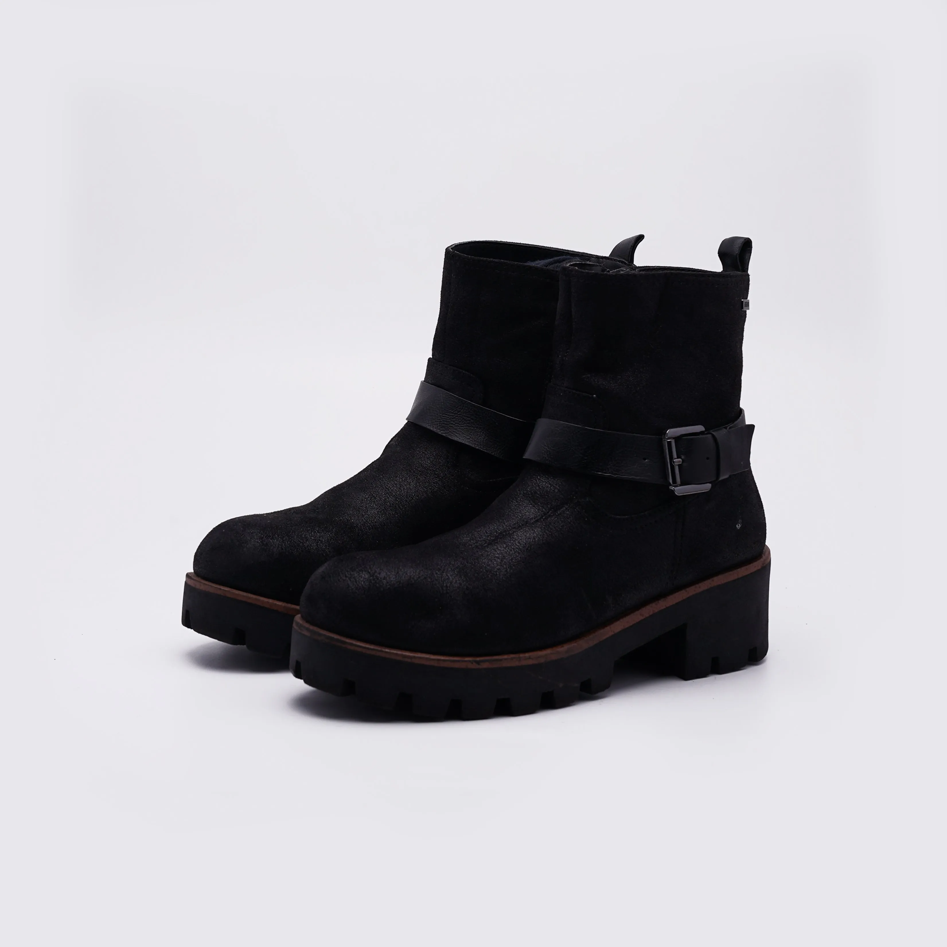 MTNG Waterproof Boot in Black Nubuck