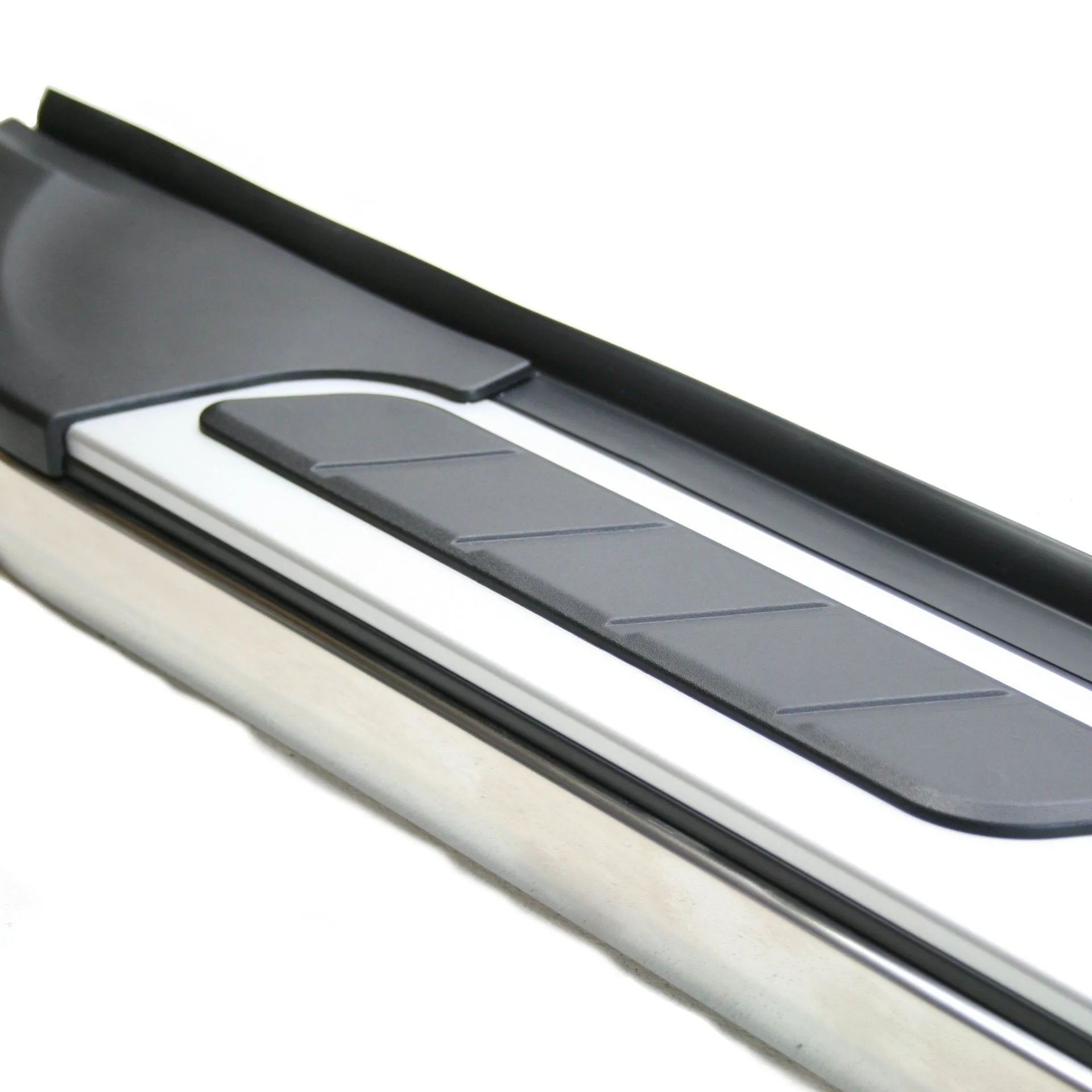 Suburban Side Steps Running Boards for MG ZS/eZS 2017 