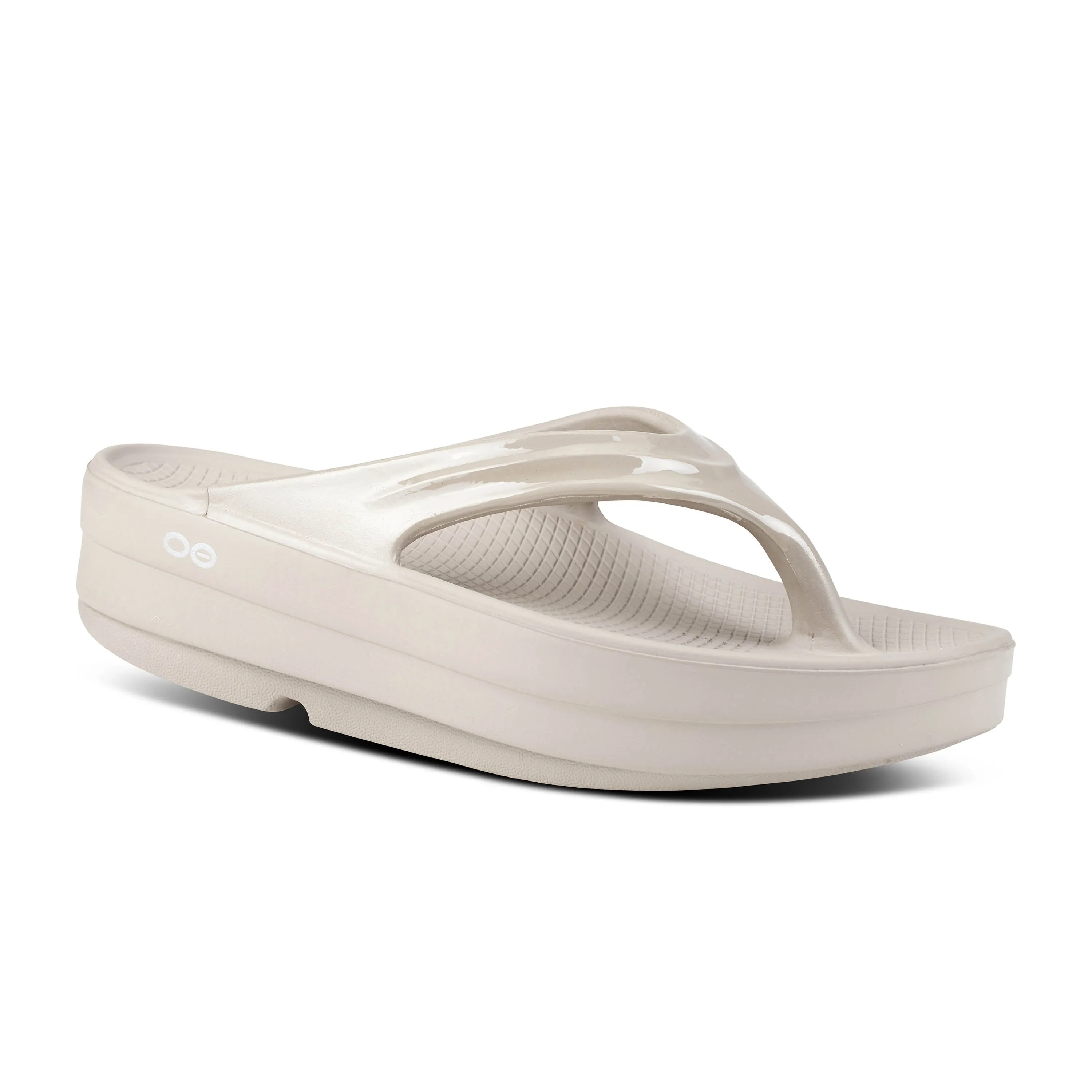 Women's OOmega Toe Post Sandal in Nomad